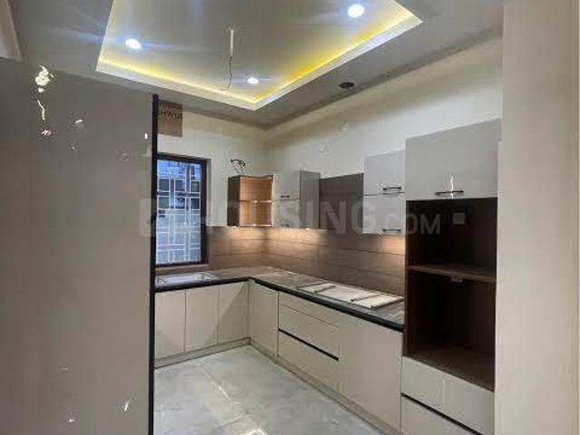 Flat for rent in East Delhi, Deri