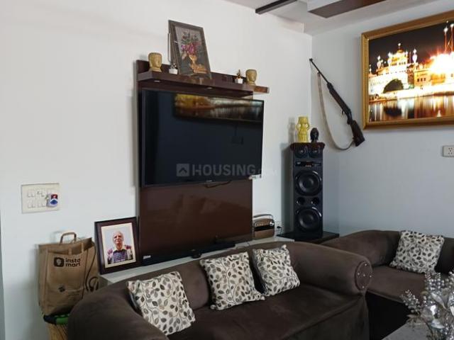Flat for sale in East Delhi, Deri