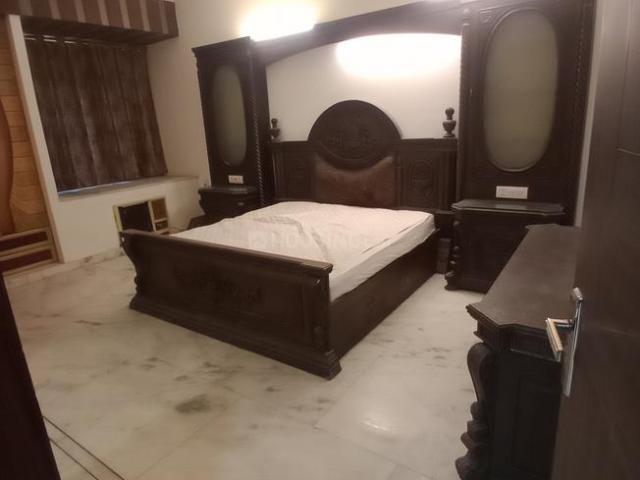 Flat for rent in West Delhi, Deri