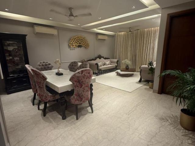Flat for sale in West Delhi, Deri