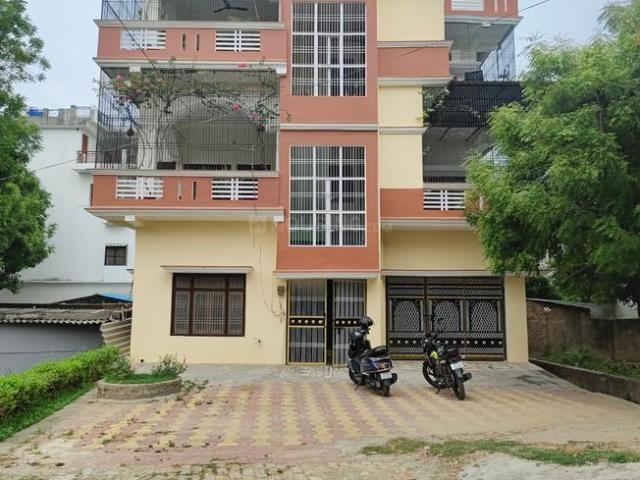 Flat for rent in Azamgarh, Arunachal Pradesh
