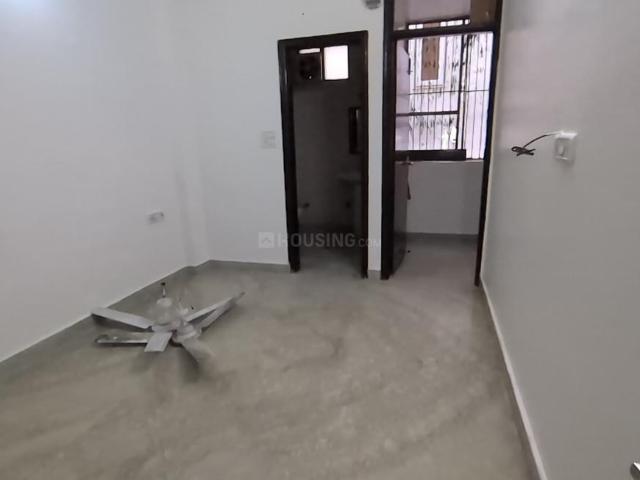 Flat for rent in Raja Garden, Delhi