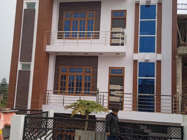 Flat for rent in Lucknow