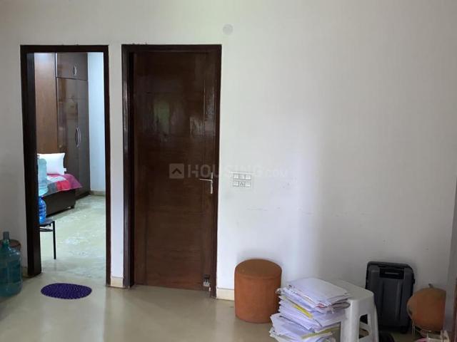 Flat for sale in West Delhi, Deri