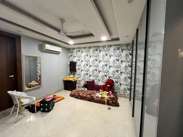 Flat for rent in West Delhi, Deri