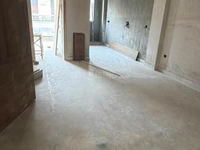 Flat for sale in West Delhi, Deri