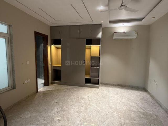Flat for sale in West Delhi, Deri