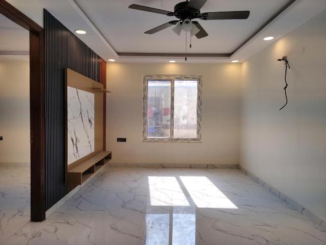 Flat for rent in South Delhi, Deri