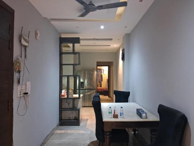 Flat for rent in West Delhi, Deri