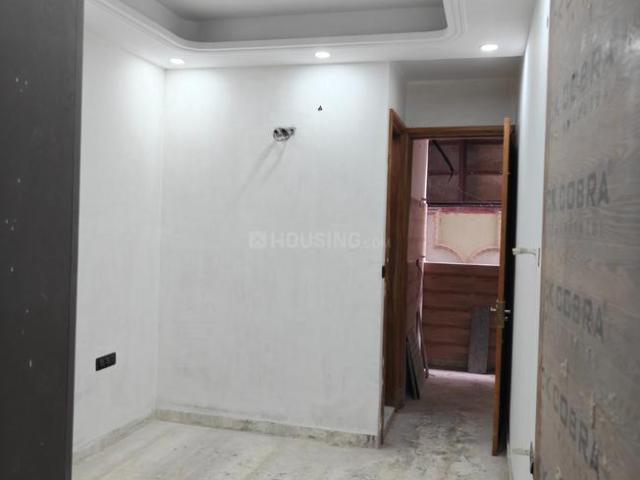 Flat for sale in West Delhi, Deri
