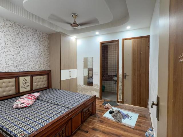 Flat for rent in Razapur Khurd, Delhi