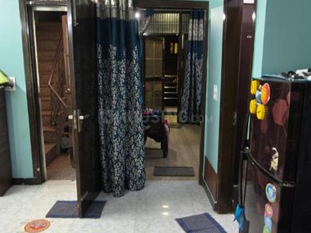 Flat for sale in North West Delhi, Deri