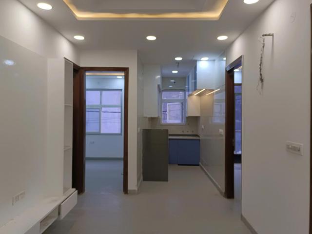 Flat for sale in North Delhi, Deri