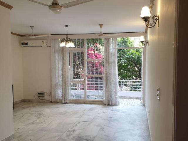 Flat for rent in South Delhi, Deri