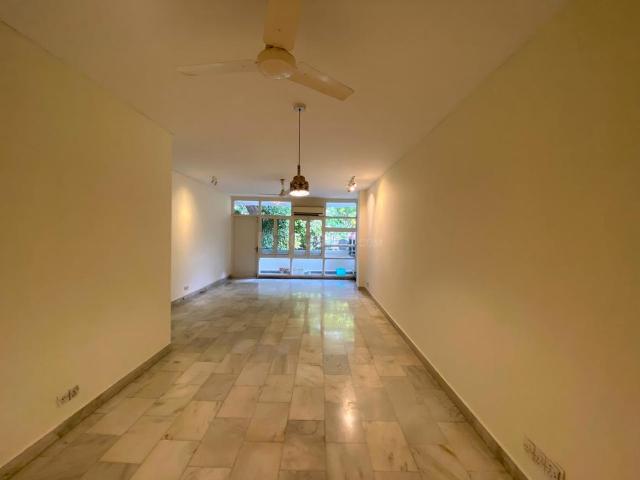 Flat for rent in South Delhi, Deri
