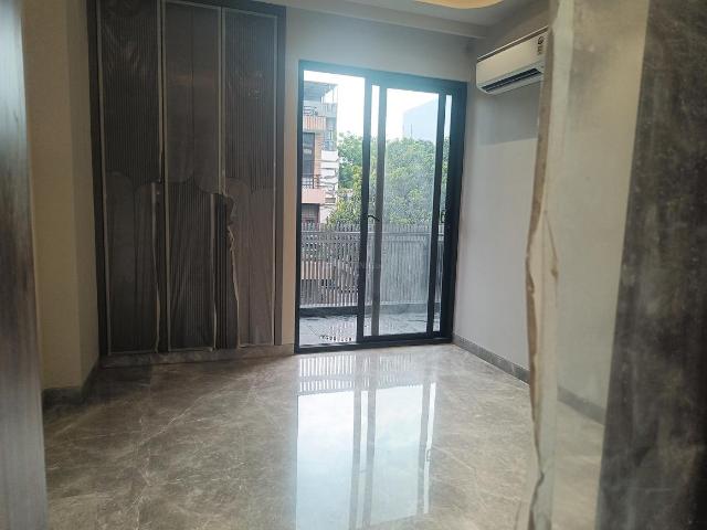 Flat for sale in South Delhi, Deri