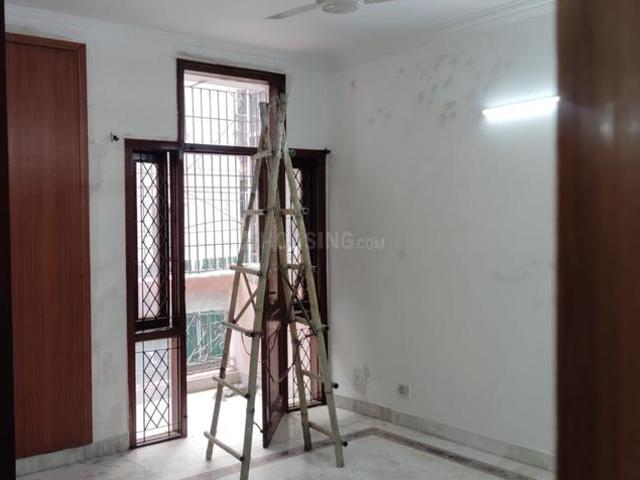 Flat for rent in Deri