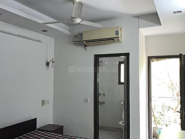 Flat for rent in South Delhi, Deri