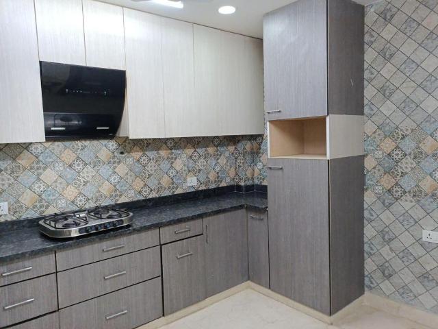 Flat for rent in Deri