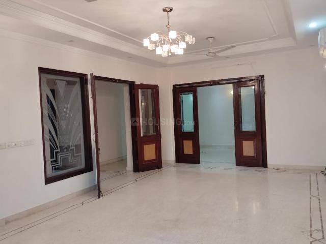 Flat for rent in Deri