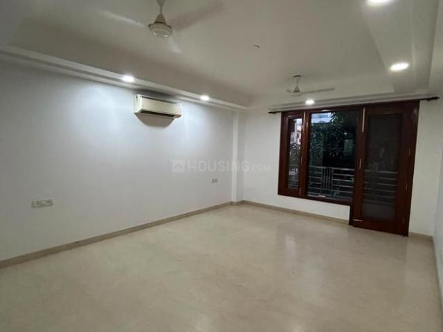 Flat for rent in Deri