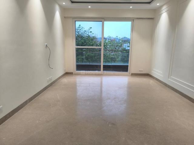 Flat for rent in Deri