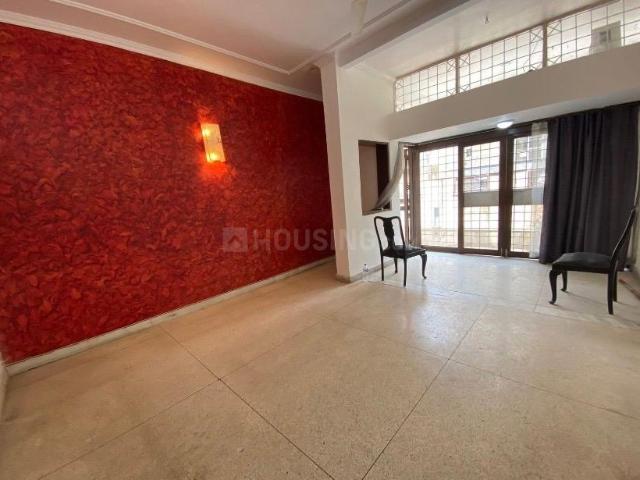 Flat for rent in Deri