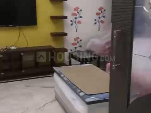 Flat for rent in South Delhi, Deri