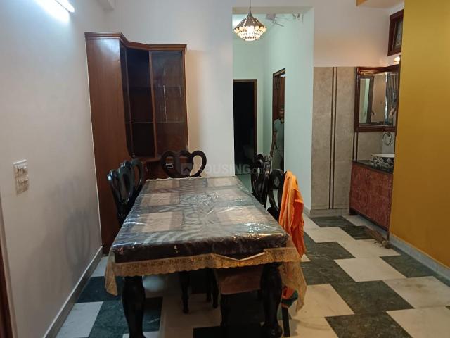 Flat for rent in South Delhi, Deri