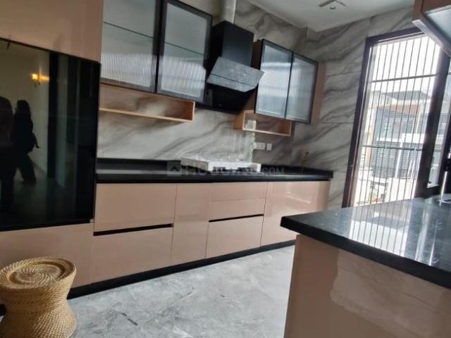 Flat for rent in South Delhi, Deri