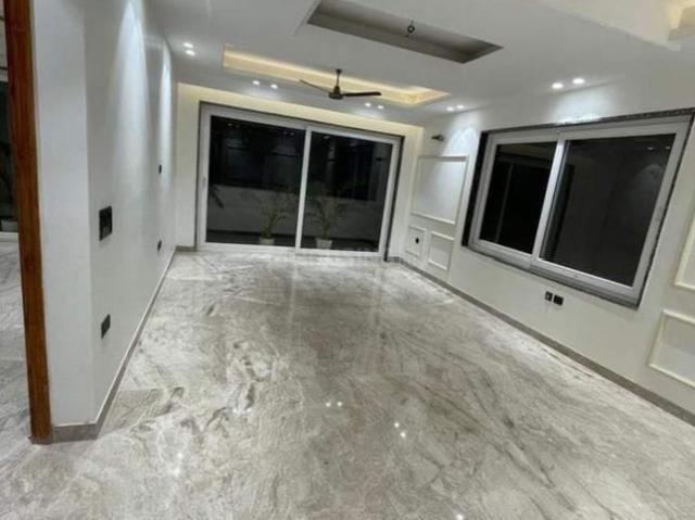 Flat for rent in South Delhi, Deri