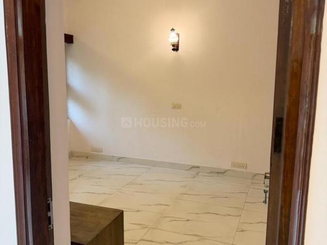 Flat for rent in South Delhi, Deri