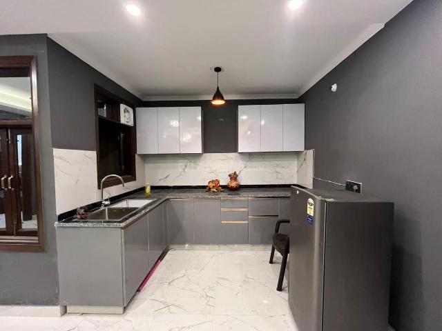 Flat for rent in South Delhi, Deri