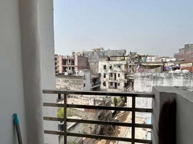 Flat for rent in South Delhi, Deri