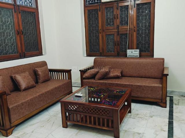 Flat for rent in Deri