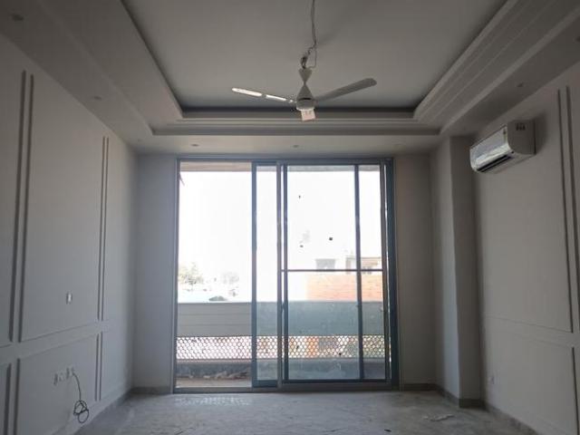 Flat for sale in South Delhi, Deri
