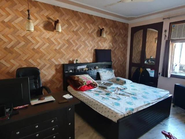 Flat for sale in South Delhi, Deri