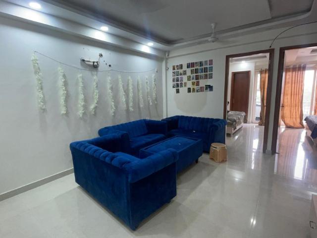 Flat for rent in South Delhi, Deri