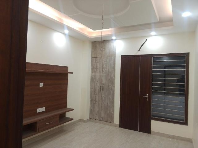 Flat for sale in Hariana