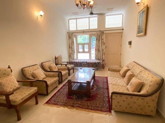Flat for rent in Hariana