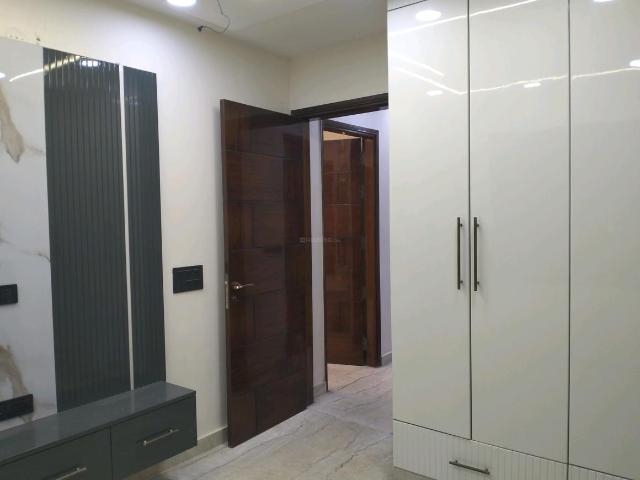 Flat for sale in North West Delhi, Deri