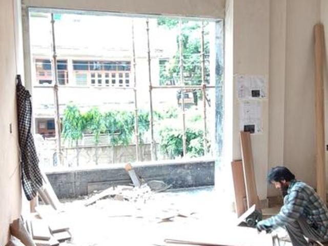 Flat for sale in North West Delhi, Deri