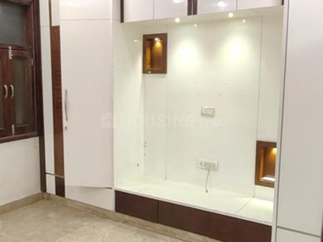 Flat for sale in North West Delhi, Deri