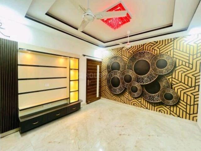 Flat for rent in South West Delhi, Deri