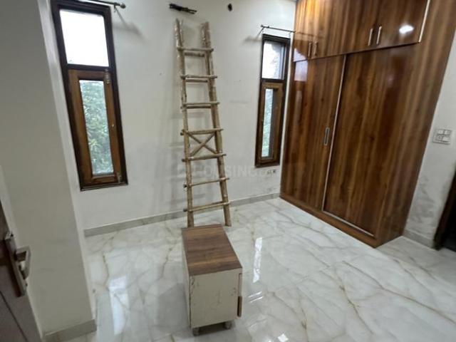 Flat for rent in North Delhi, Deri