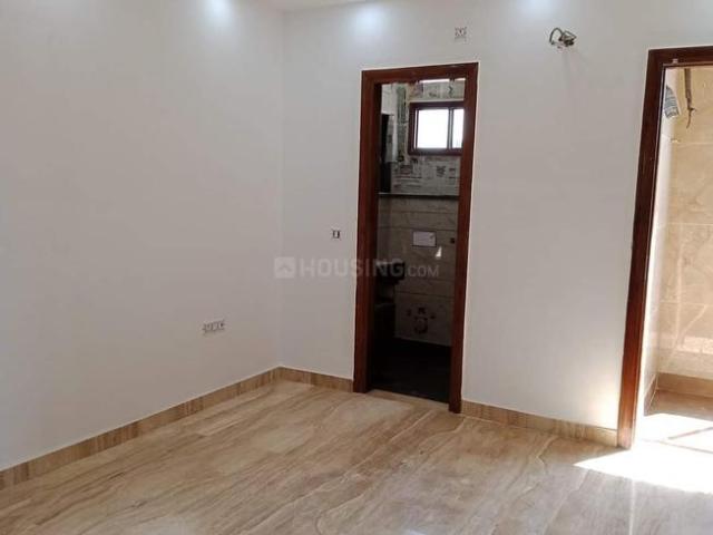 Flat for sale in North Delhi, Deri