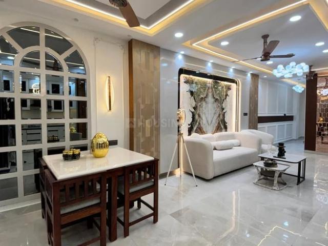 Flat for sale in South West Delhi, Deri