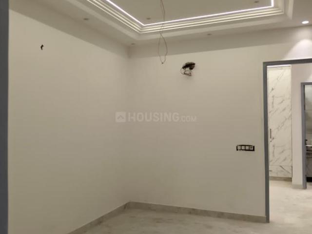 Flat for sale in North Delhi, Deri