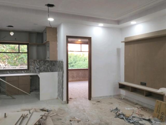 Flat for sale in North West Delhi, Deri