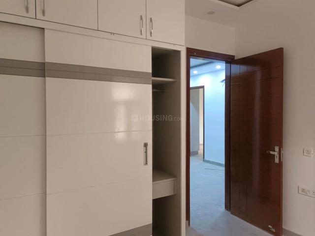 Flat for sale in Abdullahpur